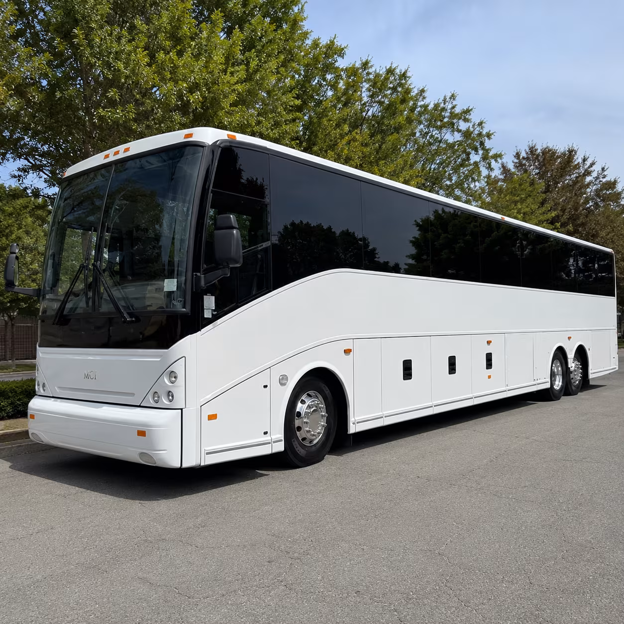 columbusgeorgiagacharterbusservices com makes it possible to shuttle fort moore contractors without the gate backup